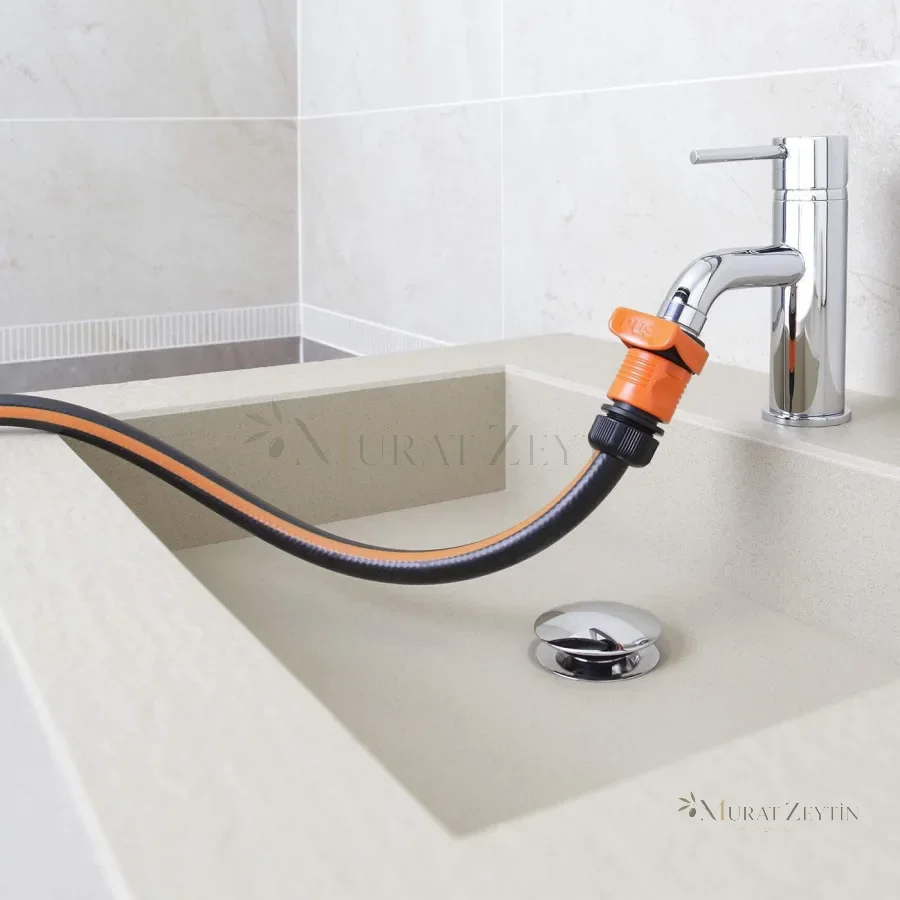 Claber 8587 Hızlı Takılan İç Mekân Musluk Adaptörü 3/4" kullanım görseli
