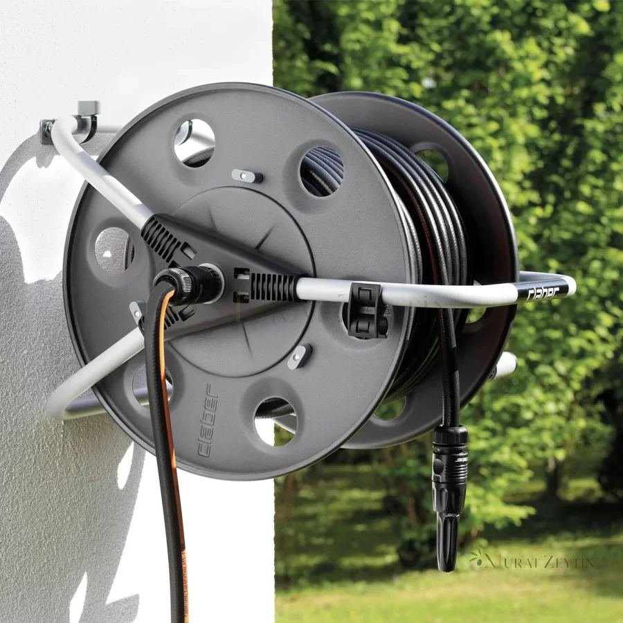Claber 8890 Metal 40 Duvar Tipi Metal Hortum Makarası kullanım görseli