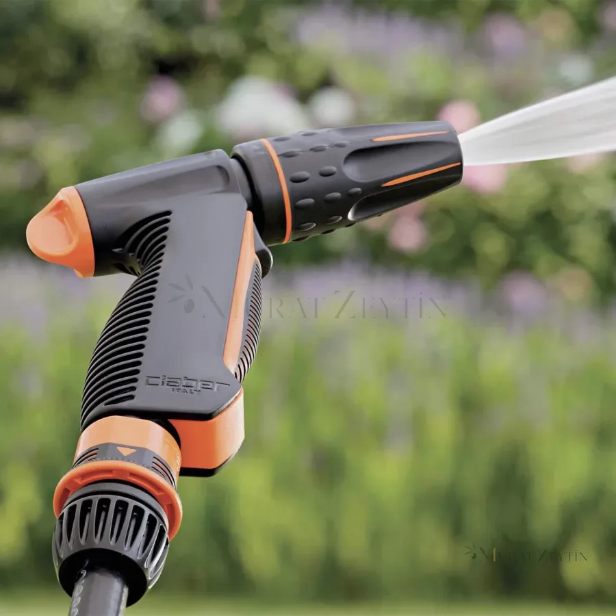 Claber 9561 Precision Confort Sulama Tabancası kullanım görseli