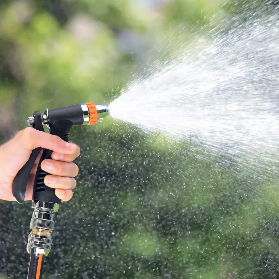Claber 9621 Spray Metal Sulama Tabancası, 3 Fonksiyonlu kullanım görseli
