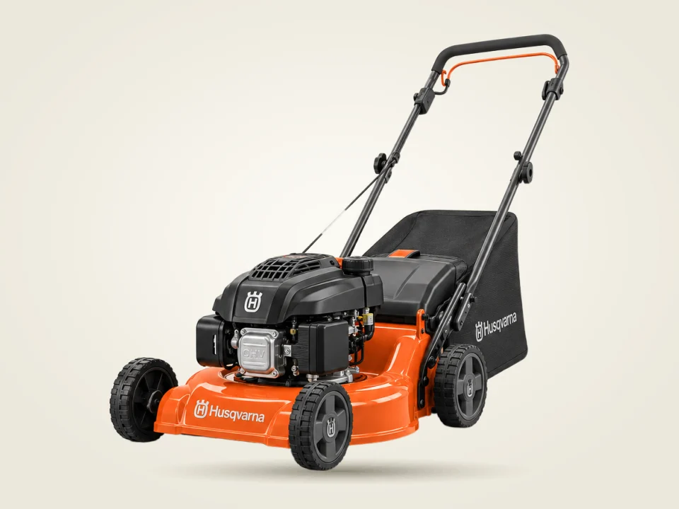 Husqvarna LC 140P benzinli çim biçme makinesi